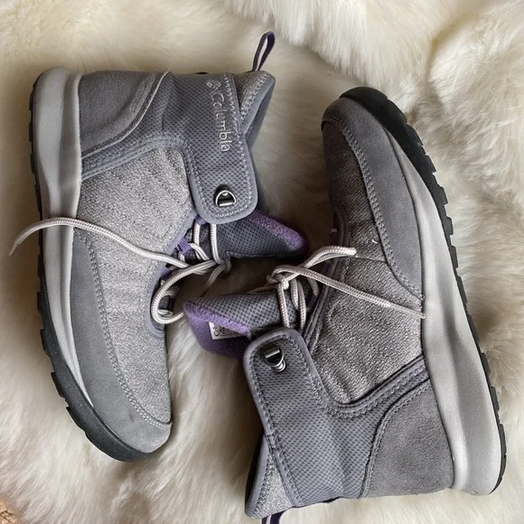 COLUMBIA WOMEN HIKING BOOTS SIZE 6.5  SIPER CUTE GRAY & PURPLE - Picture 3 of 6